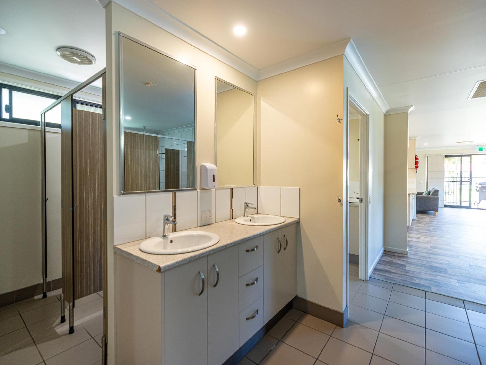 Nrma Capricorn Yeppoon Holiday Park Kinka Exterior foto